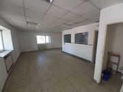 Магазинпослуги на 1 поверсі в центрі міста 