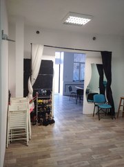 Продам офіс в Центрі міста Серова,  закритий двір